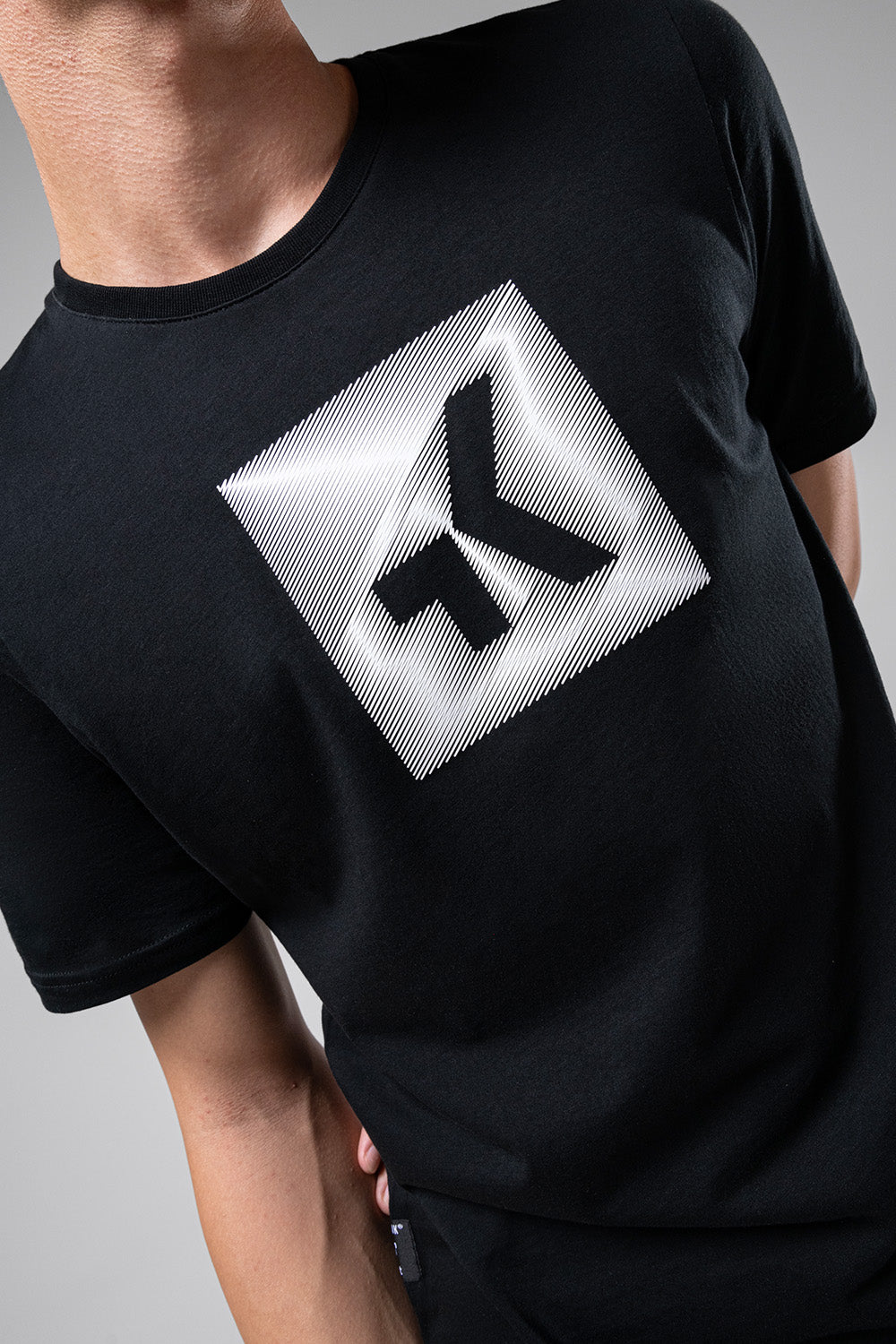 CAMISETA MANGA CORTA OVERLINES 2.0 UNISEX JET BLACK