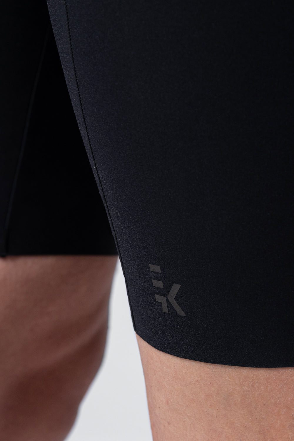 CULOTTE CORTO ULTRALITE 2.0 MUJER BLACK - K9