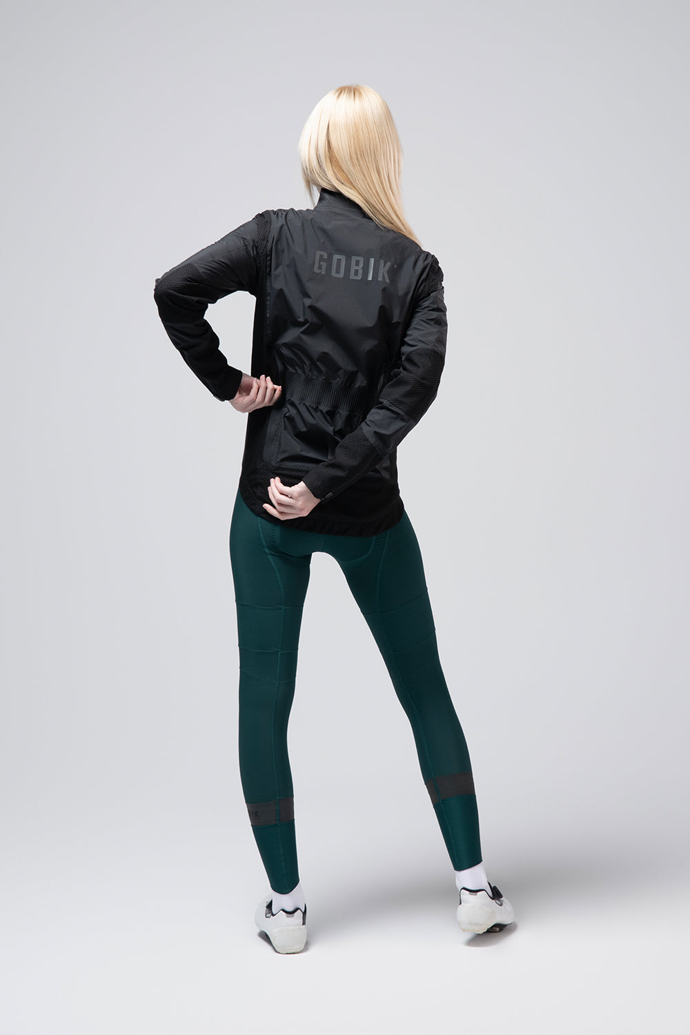 CHAQUETA SUPERARMOUR UNISEX ROYAL BLACK