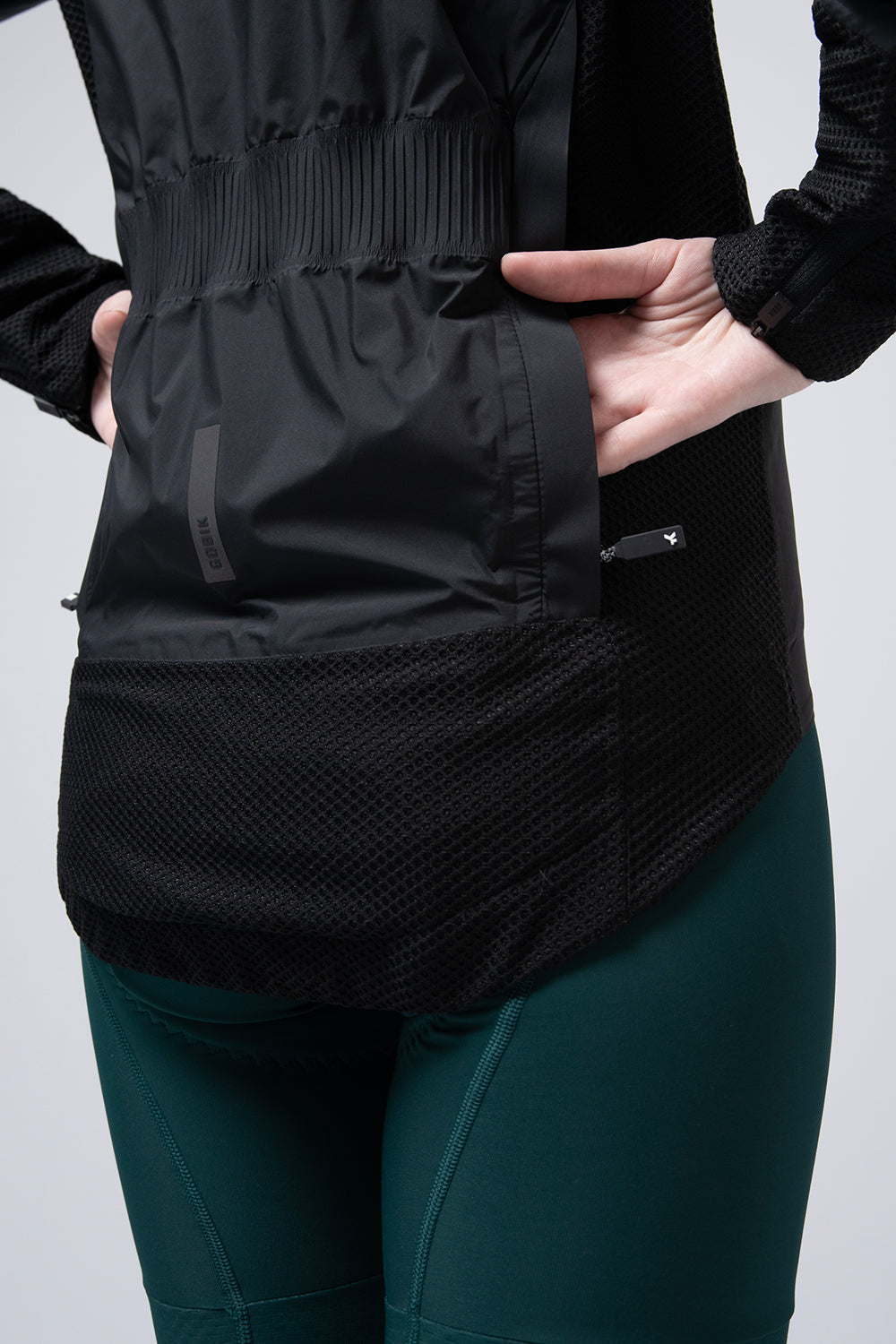 CHAQUETA SUPERARMOUR UNISEX ROYAL BLACK