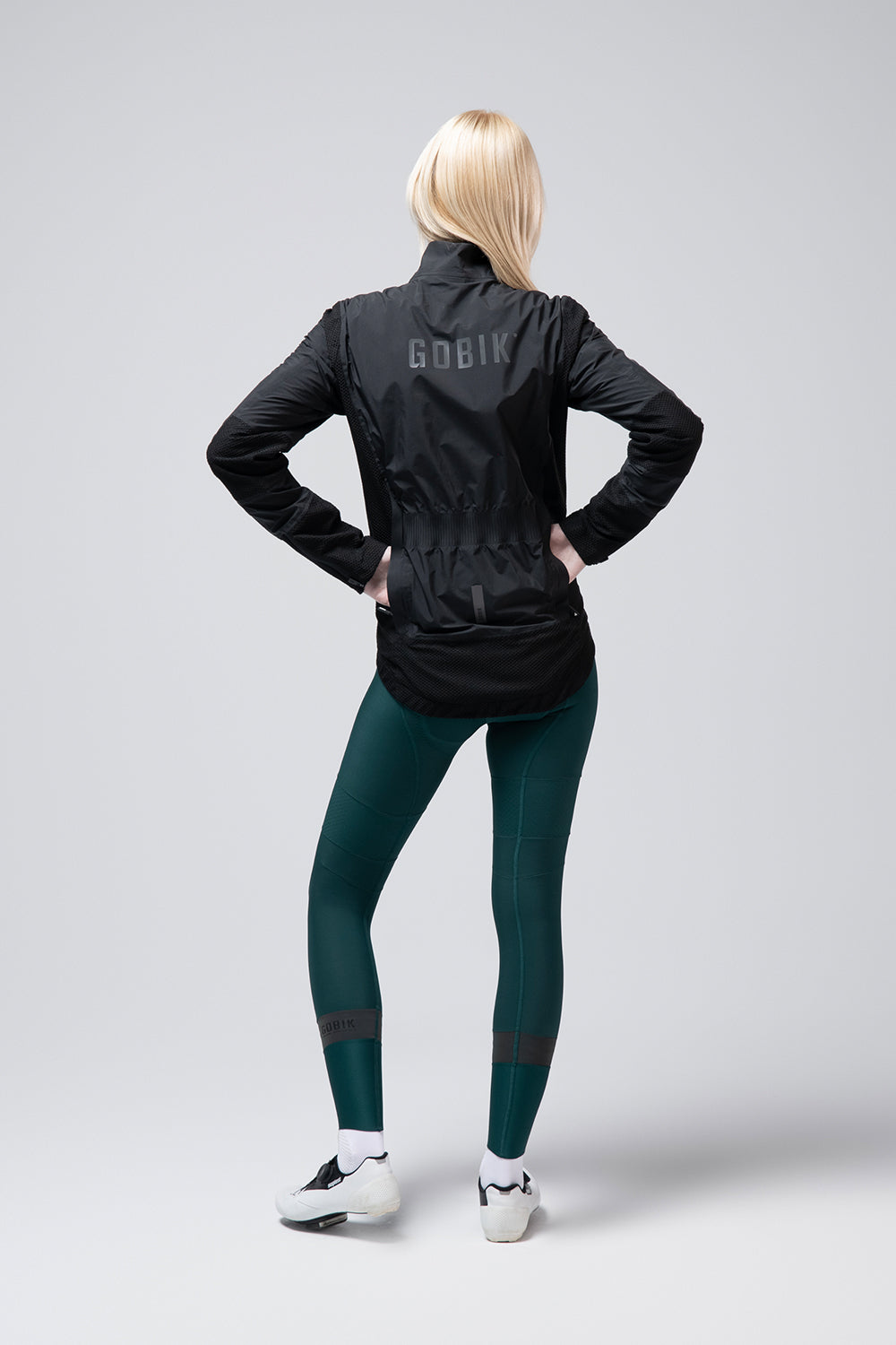CHAQUETA SUPERARMOUR UNISEX ROYAL BLACK